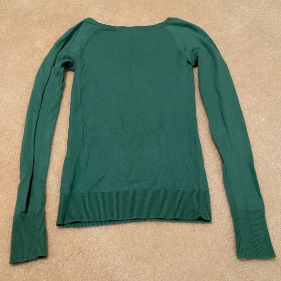 Abercrombie and Fitch v-neck sweater - Picture 4 of 4